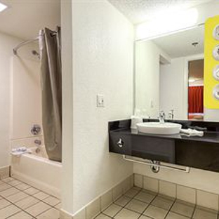 Motel 6 - Anaheim, CA