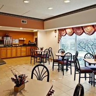 Americas Best Value Inn & Suites Waukegan Gurnee - Waukegan, IL