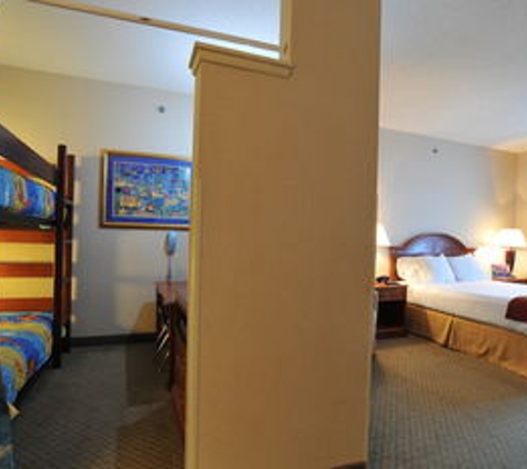 Holiday Inn Express & Suites Erie (Summit Township) - Erie, PA