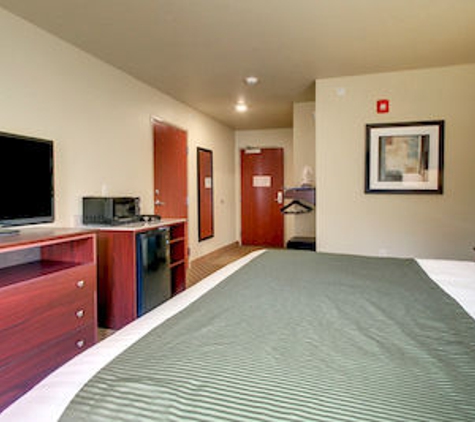 Cobblestone Inn & Suites - Waverly, IA - Waverly, IA