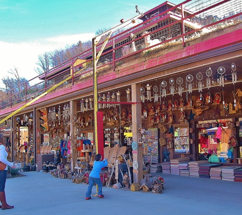 Goats on the Roof - Pigeon Forge, TN