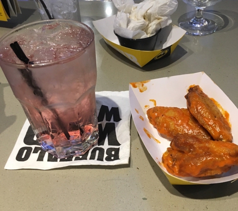 Buffalo Wild Wings - Braintree, MA