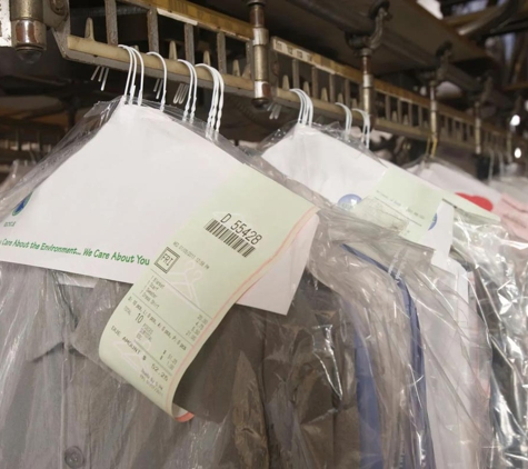 Ocean Breeze Dry Cleaners - Margate, QLD