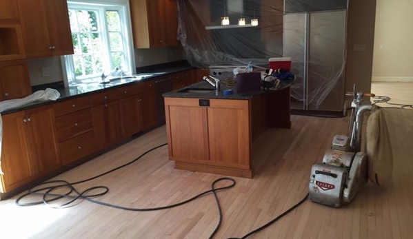 A Bueno Hardwood Floors LLC - Fairfield, CT