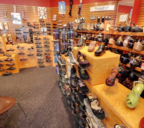 Simons Shoes - Brookline, MA