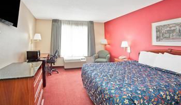 Days Inn by Wyndham Marietta-Atlanta-Delk Road - Marietta, GA