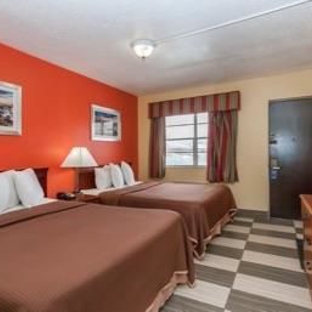 Travelodge by Wyndham Jersey City - Jersey City, NJ