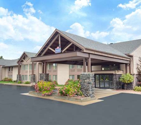 AmericInn - Black River Falls, WI