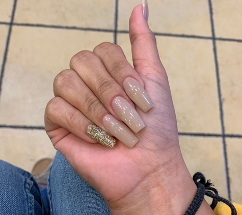 Seven Star Nails - Spring, TX