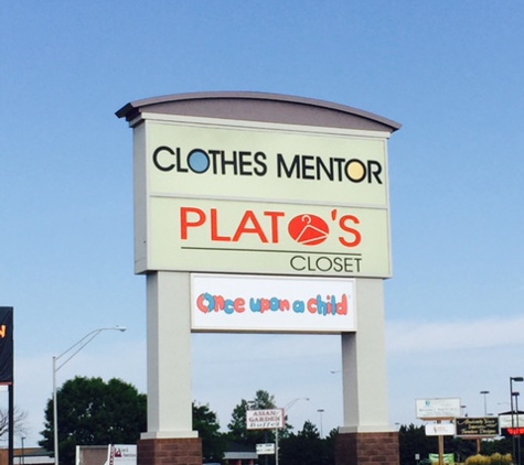Plato's Closet - Appleton, WI