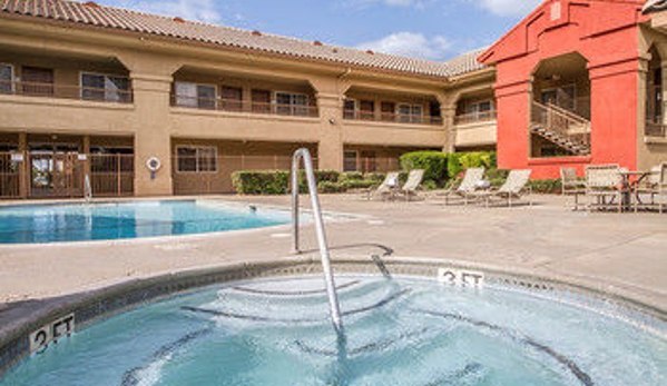 Quality Inn & Suites Lathrop - Lathrop, CA