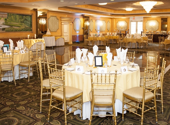 La Reggia Restaurant and Banquets - Secaucus, NJ