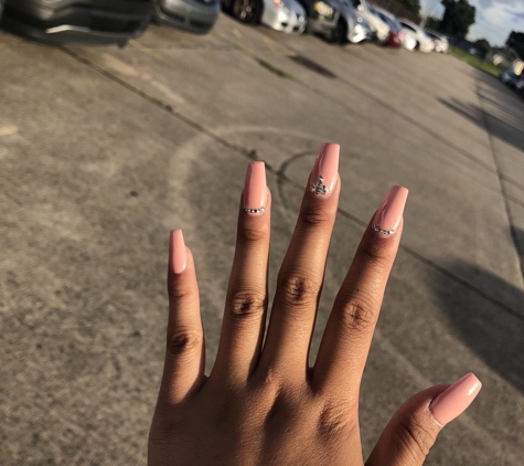 Paradise Nail Salon - Westwego, LA