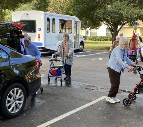 Assisting Hands Home Care - Winter Haven, FL