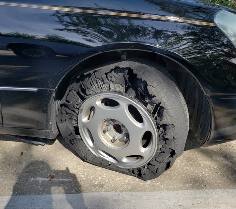 Dlj Towing - Orlando, FL. Mobile roadside assistant Orlando flat tire service, battery jump assistant. Http://dljtowingservices.com 407-558-8238