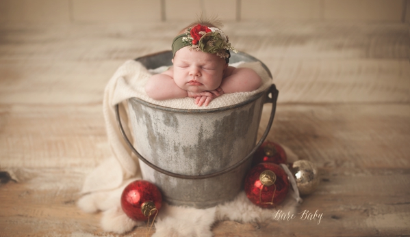 Bare Baby Photography - Columbus, OH. newborn christmas photos