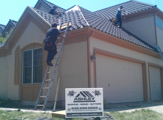 Ashley Roofing - Pearland, TX