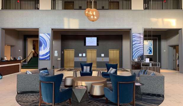 DoubleTree Suites by Hilton Hotel & Conference Center Chicago-Downers Grove - Downers Grove, IL