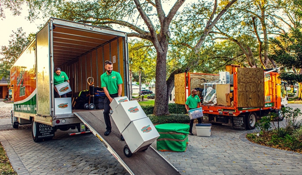 College Hunks Hauling Junk and Moving - Cudahy, WI