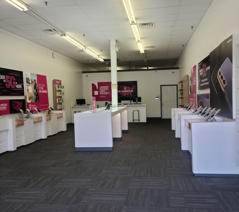 T-Mobile - Rainelle, WV