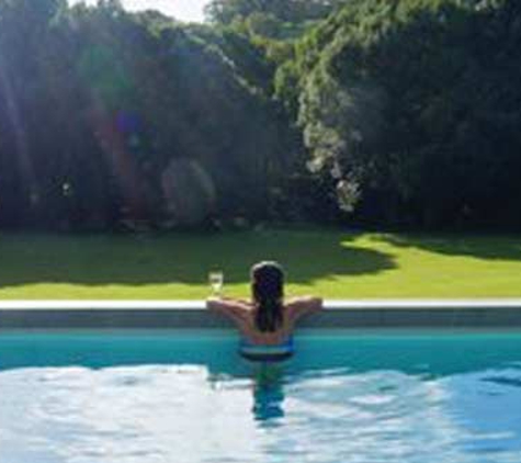 Liquid Pool Design - Byron Bay, NSW. He Prides Himself On Customer Satisfaction And Makes It His Aim To Build A Swimming Pool