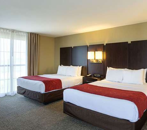 Comfort Suites & Conference Center - Worthington, MN