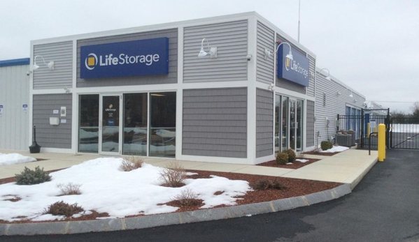 Extra Space Storage - Londonderry, NH