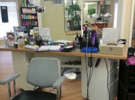 Park Salon - Lilburn, GA