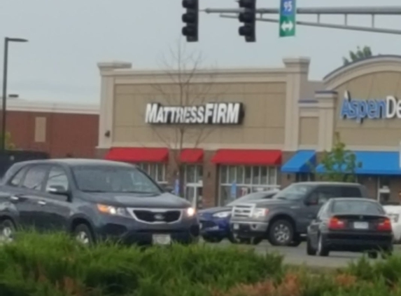 Mattress Firm - Cambridge, MN