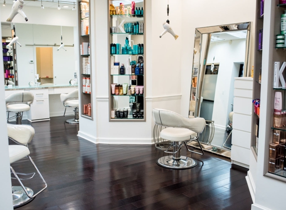 Privi Salon - Wellesley, MA