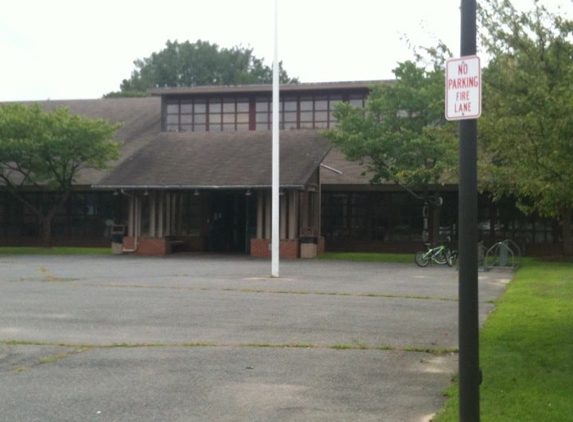 Deerfield Elementary School - South Deerfield, MA