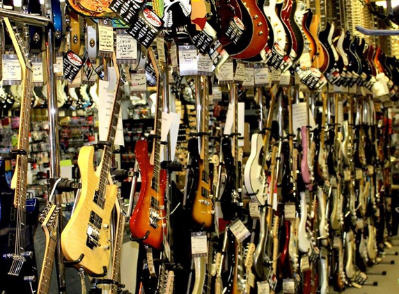Bizarre Guitar and Guns - Reno, NV