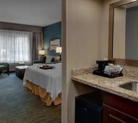 Hampton Inn & Suites Agoura Hills - Agoura Hills, CA