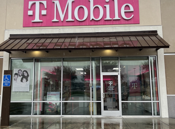 T-Mobile - Victoria, TX