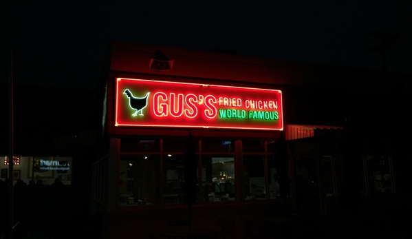 Gus's World Famous Hot & Spicy Fried Chicken - Kansas City, KS