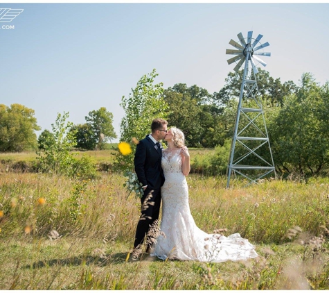 Rustic Oaks Event Venue - Moorhead, MN