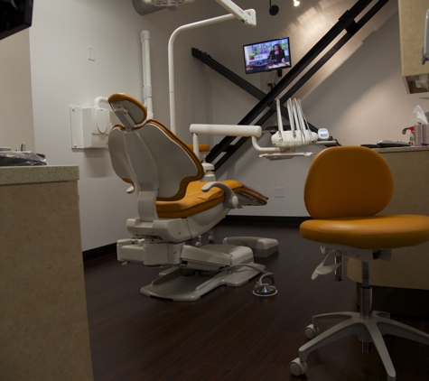 AJ Dental - Danbury, CT