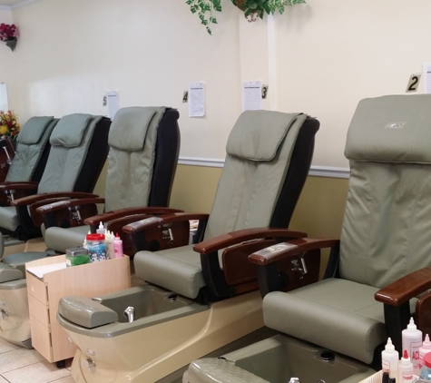 T Nails Salon - Charlotte, NC