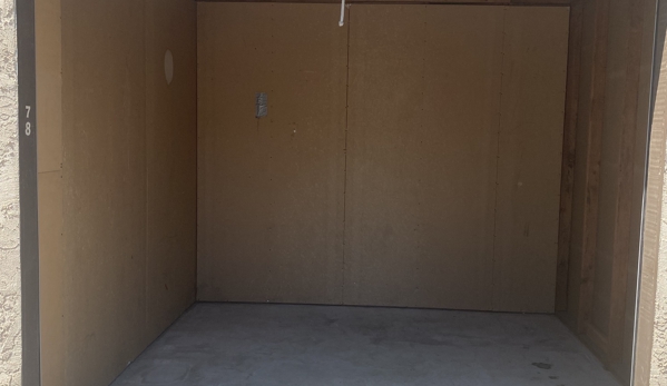 Golf Country Mini Storage - Escondido, CA. Small Storage Units in Escondido