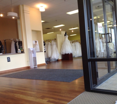 Eva's Bridal International - Orland Park, IL