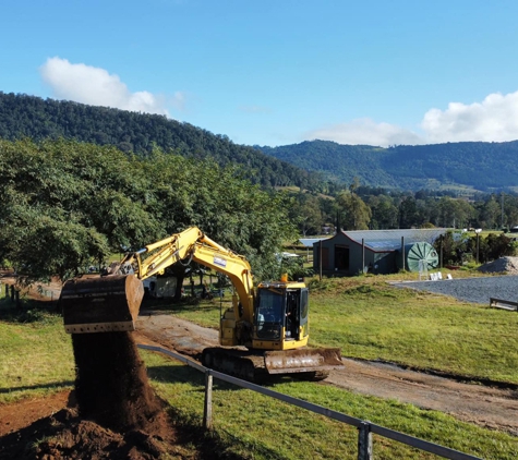 Funnell Earthmoving Pty Ltd - Parkwood, QLD