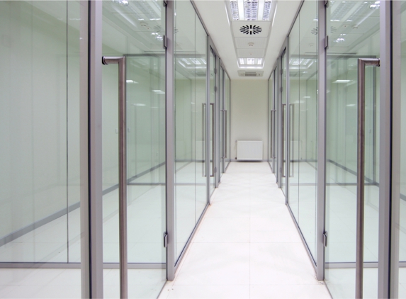 Twin Cities Glass & Aluminium - Garbutt, QLD. Commercial Glass