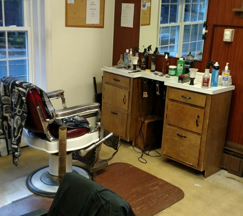 Keith's Barber Shop - Terryville, CT