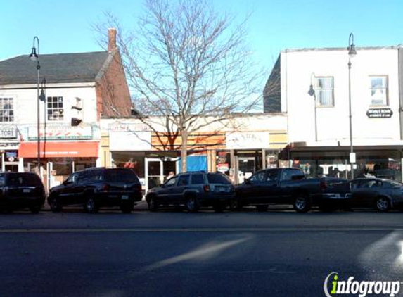 Mark's Smoke Shop & News Stand - Wakefield, MA