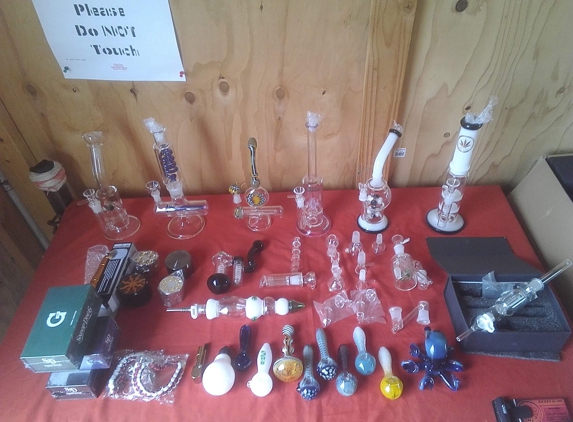 Kicken Glass - Ramah, CO