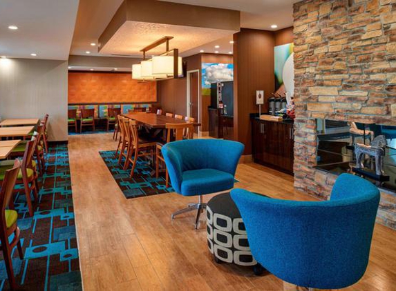 Fairfield Inn & Suites - New Paris, OH