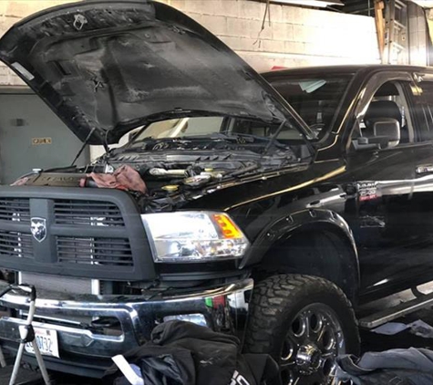 J’s Garage Auto & Truck Repair - Alsip, IL