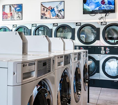 The Laundry Basket & The Laundro Mutt - Colorado Springs, CO