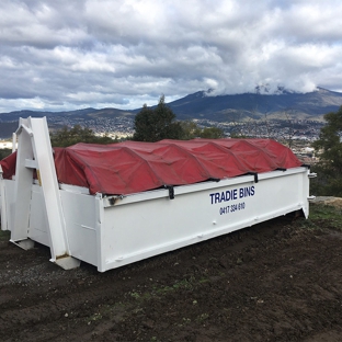 Tradie Bins - Geilston Bay, TAS. Tarped skip bin TB067 6.6m3 L 4.2m x W 2.28m x H 0.69m.