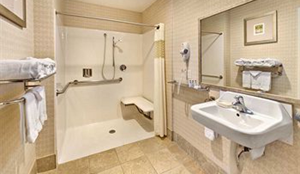 Hampton Inn & Suites Reno - Reno, NV